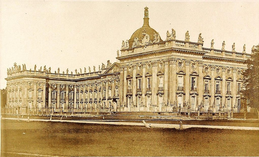 первая фотография Нового дворца, сделанная летом 1856 года