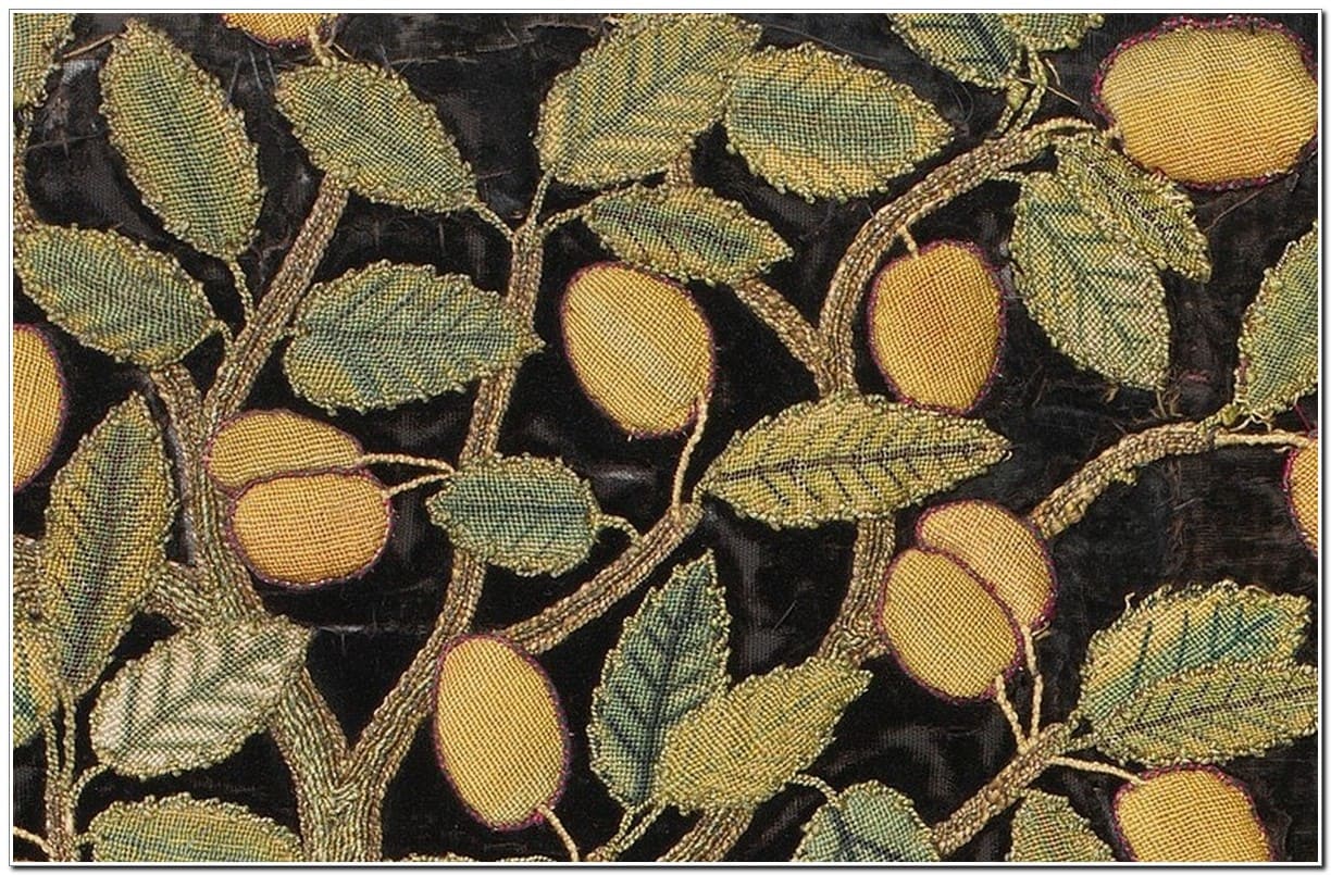 Панно "Эдемский сад" -английская вышивка