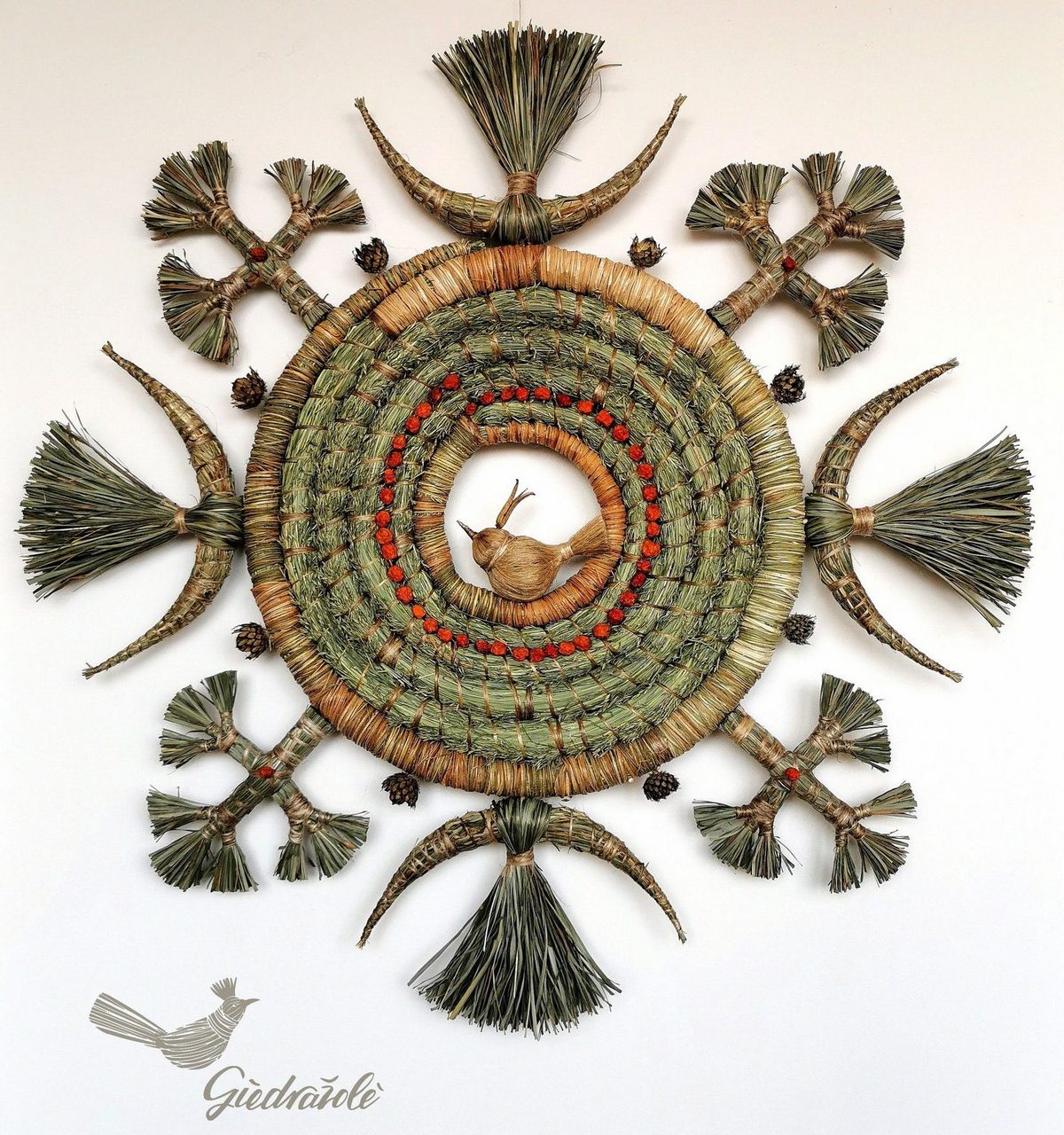 Плетение из травы-Гинтвиле Гедрайтене Плетение из травы-Гинтвиле Гедрайтене