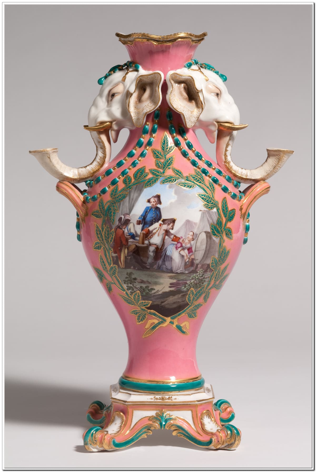 Розовый «Помпадур», фарфор и роза рококо