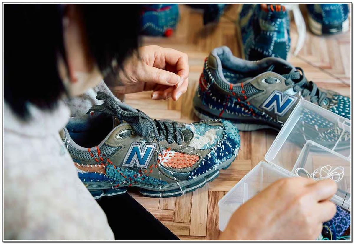 Кроссовки New Balance, вышивка Sashiko Gals.
