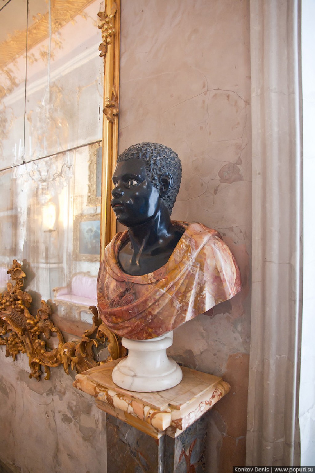 интерьер Малой галереи во дворце Сан-Суси