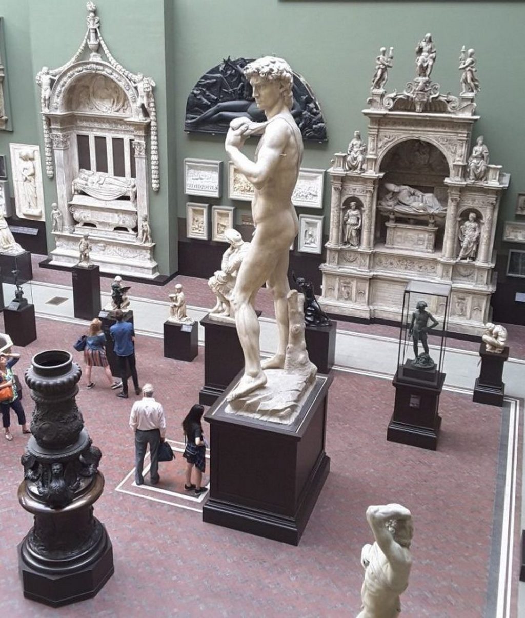 Музей Виктории и Альберта: Давида Микеланджело, гипсовая копис 1856 года, галерея Фото: © Ingrid M Wallenborg.