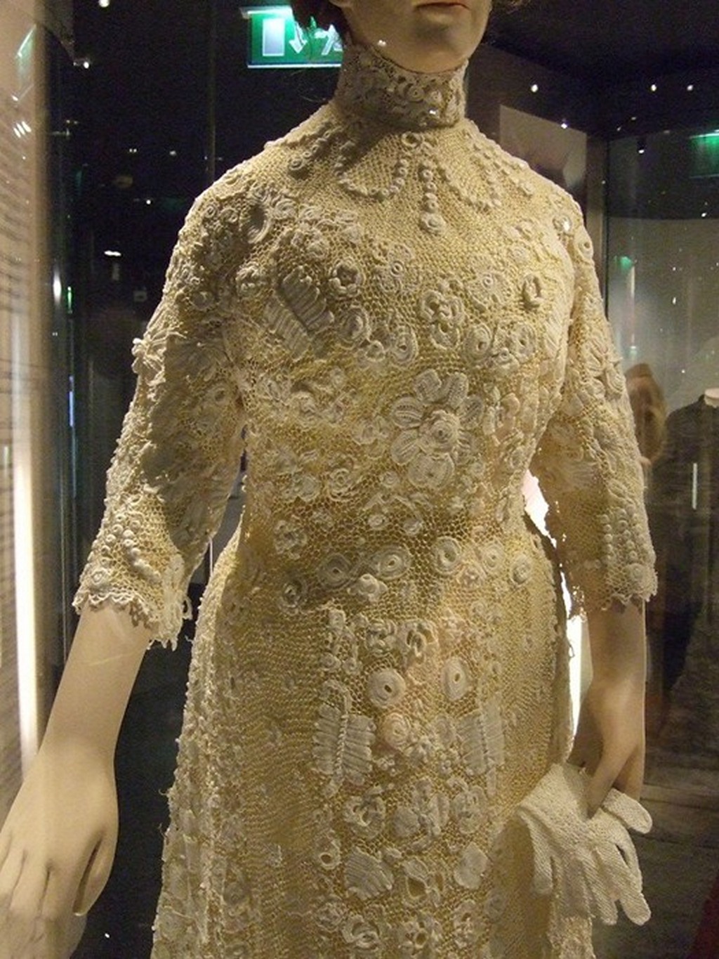 Платье из ирландского кружева